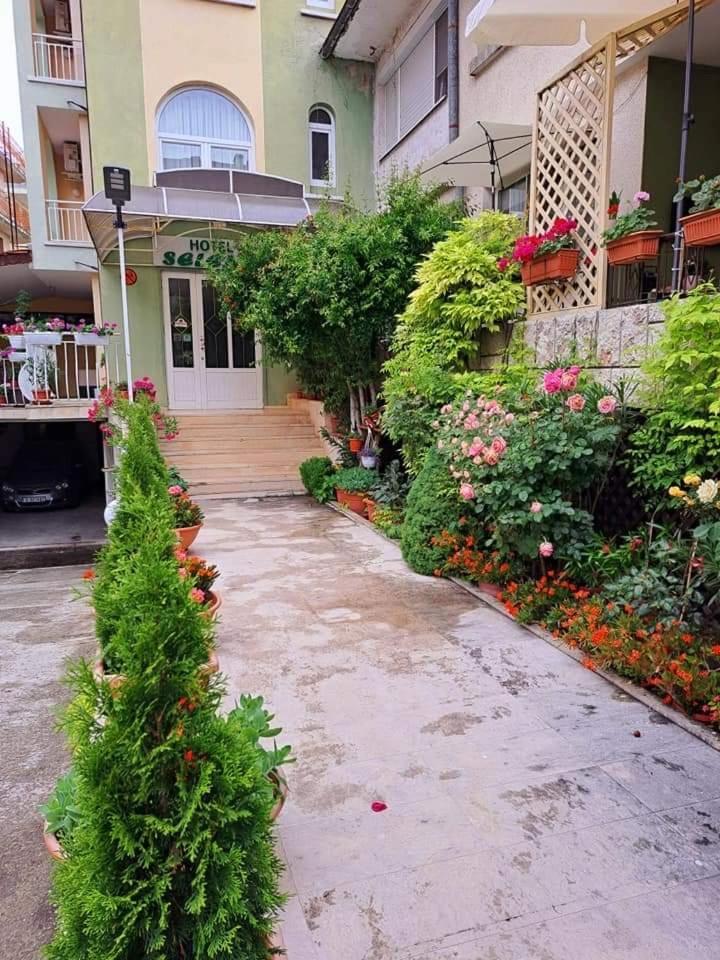 Family Hotel Selena Νεσέμπαρ Εξωτερικό φωτογραφία