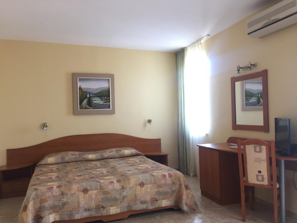 Family Hotel Selena Νεσέμπαρ Εξωτερικό φωτογραφία