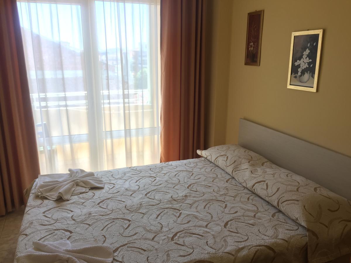 Family Hotel Selena Νεσέμπαρ Εξωτερικό φωτογραφία